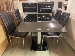 Matbord + 4st stolar